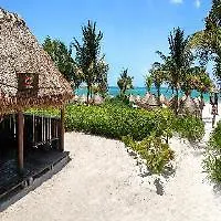 catalonia-privileged-beach.allrivieramayahotels.com/